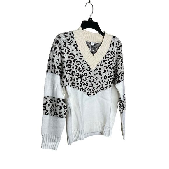 Made With Love Leopard V-Neck Sweater Ribbed Knit Pullover Beige Black Sz XL NWT - Picture 1 of 5